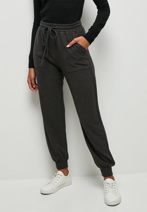 slim joggers womens