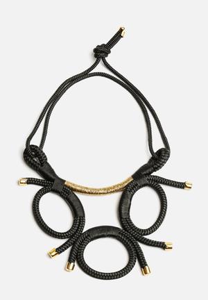 Collier Noir Necklace