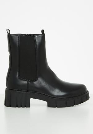 superbalist boots online