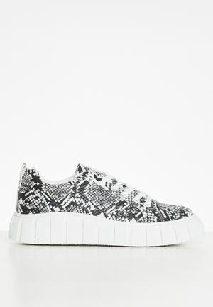 superbalist sneakers