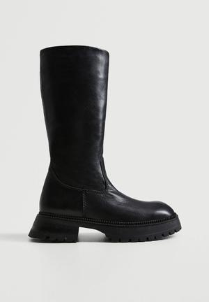 tall black boots for women