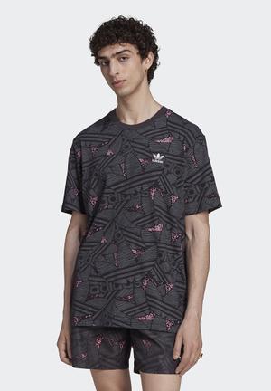 superbalist adidas t shirt