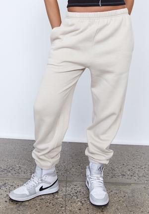 Buy Trousers For Women Online 
