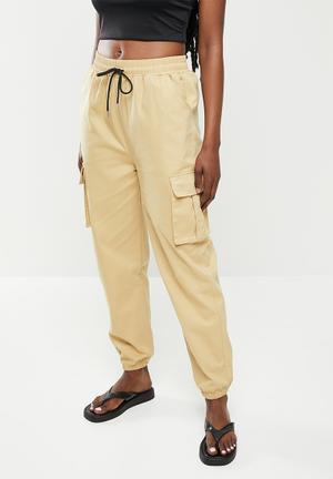 Cuffed cargo pants - stone
