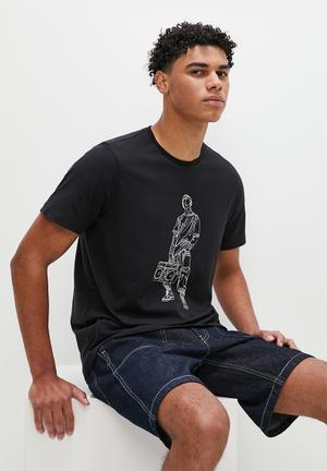 walkman graphic tee - black