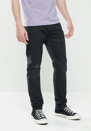 superbalist levis jeans