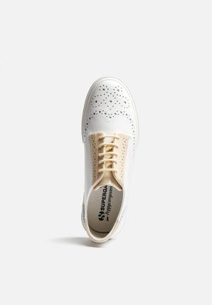 which stores sell vionic shoes