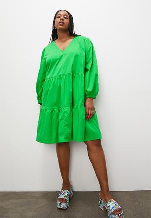 Short tiered dress - bright green1