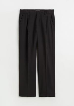 Regular fit crease-leg trousers - black