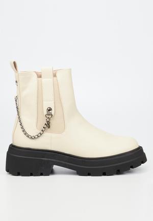 Superbalist chelsea clearance boots