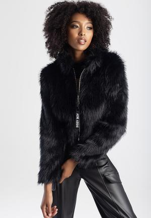 Gillian sporty faux fur jacket - black