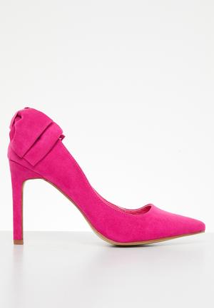 Kessa court heel - hot pink