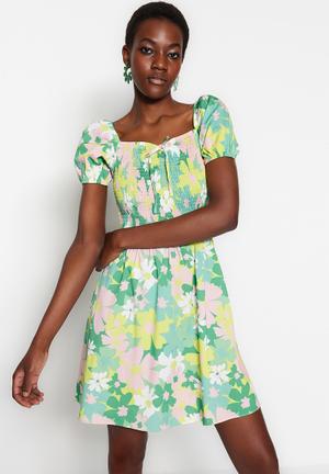 Floral smocked off shoulder dress - green