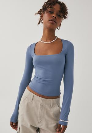 Women's Tops, Shirts, Tees and Sweater