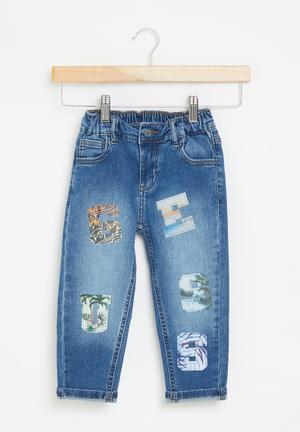 Men Cartoon  Letter Patched Detail Ripped Frayed Jeans  SHEIN ASIA