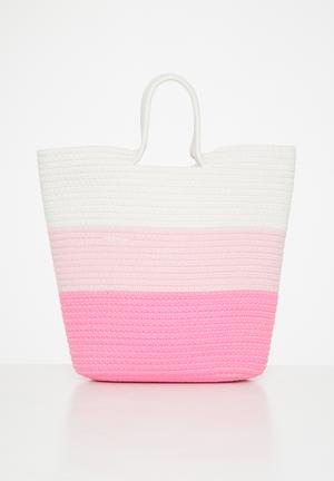 Cotton on outlet totes