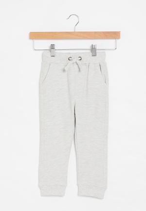 These Champion Men's Joggers Are $18 at Amazon