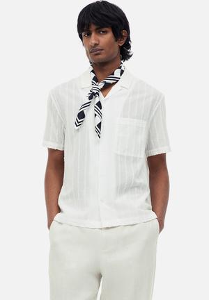 Men's Short Sleeve Hawaiian Shirt in Nimi Kam