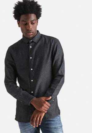 Hop Slim Shirt 