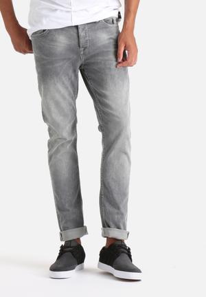 Loom Slim Denim