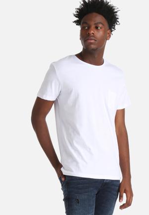 Ari Tee