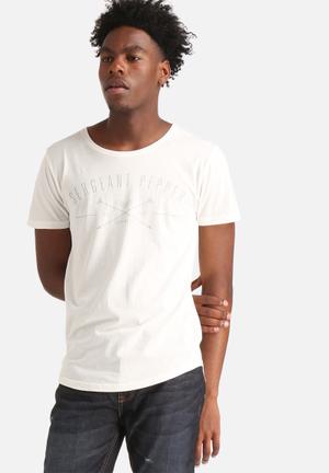 Logo Tee