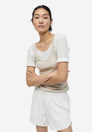 Buy Oversized T-shirts For Men & Women Online