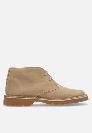 Cheap mens shoes on sale online south africa