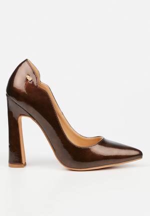 Buy Women's Embellished Slip-On Sandals with Block Heels Online |  Centrepoint Qatar