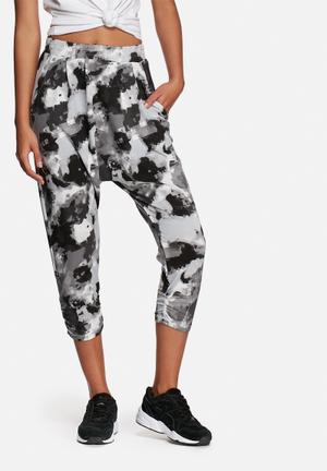 Macy training pants