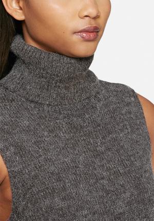 sleeveless roll neck knit