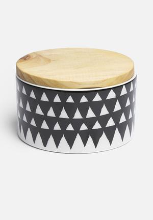 Triangle jar with lid