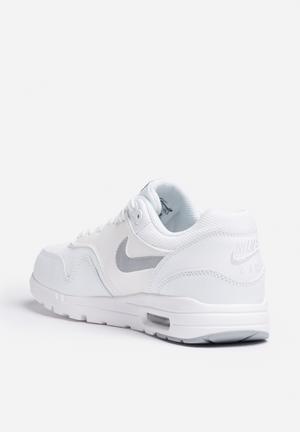 air max 1 ess