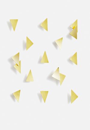Confetti triangles