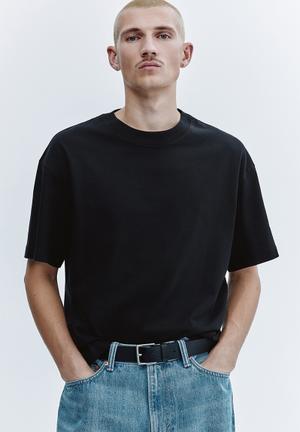 Loose fit t-shirt - black - 1309319010