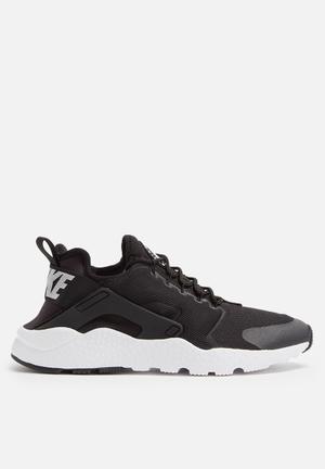 W Air Huarache Run Ultra