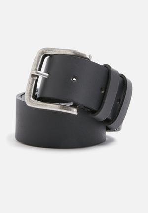 Basic leather belt