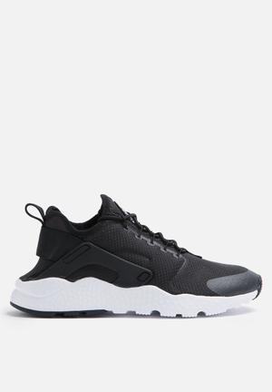 W Air Huarache Run Ultra