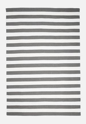 Grey broad stripe