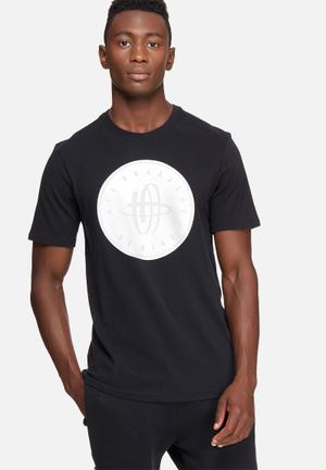 Huarache tee