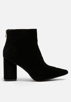 Velvet boot