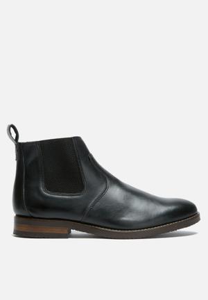 Cameron leather chelsea boot 