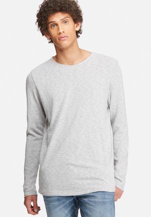 Textured crew neck knit
