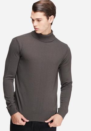 Basic roll neck pullover