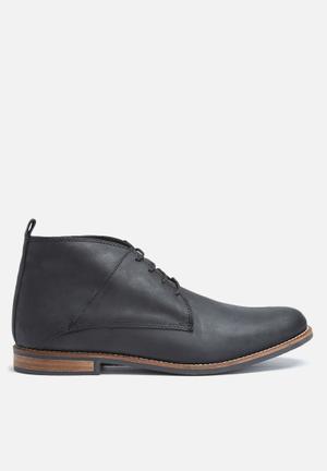Mpho leather boot