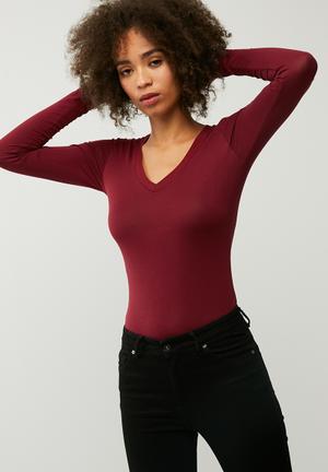 Fitted v-neck top