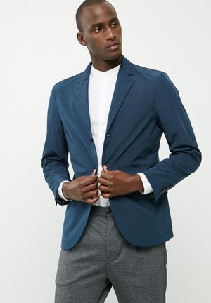 Nyle blazer