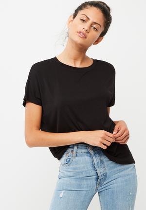 Cap sleeve butterfly tee