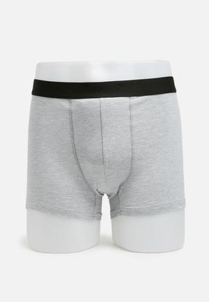 Single boxer