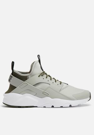 Air Huarache Run Ultra